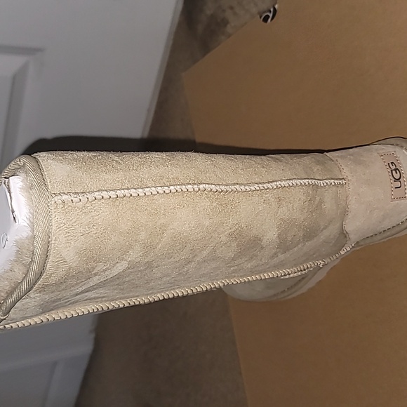 Sand uggs - Picture 2 of 3